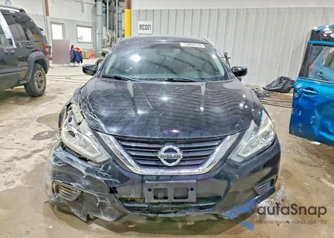 2017 Nissan Altima 2.5 z USA, uszkodzony, nr VIN 1N4AL3APXHN338275